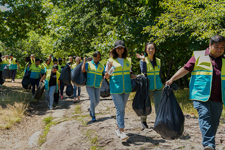 USA Garret Mountain Reservation Cleanup by ASEZ WAO