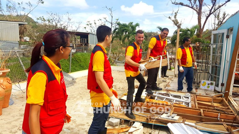 world mission society church of god puerto rico volunteer clean up post hurricane maria 2