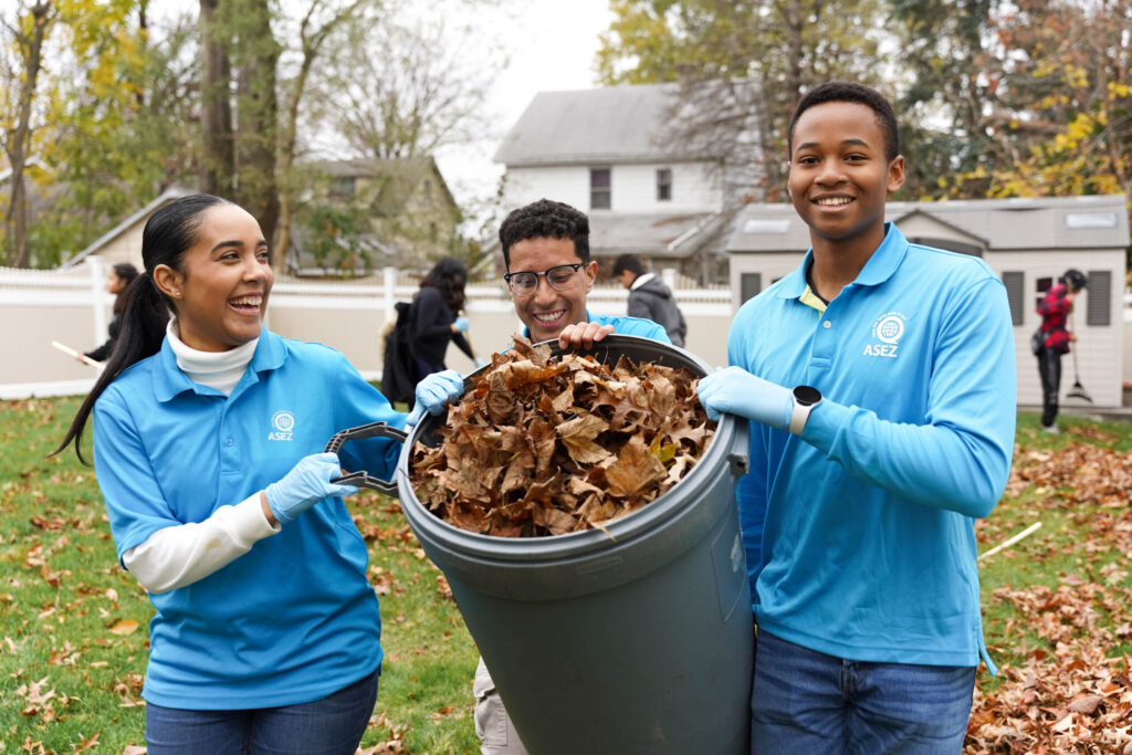 ASEZ Elmwood Park Leaf Cleanup